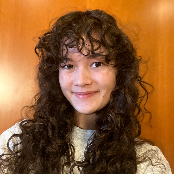 Silvia Ellis (she/her)